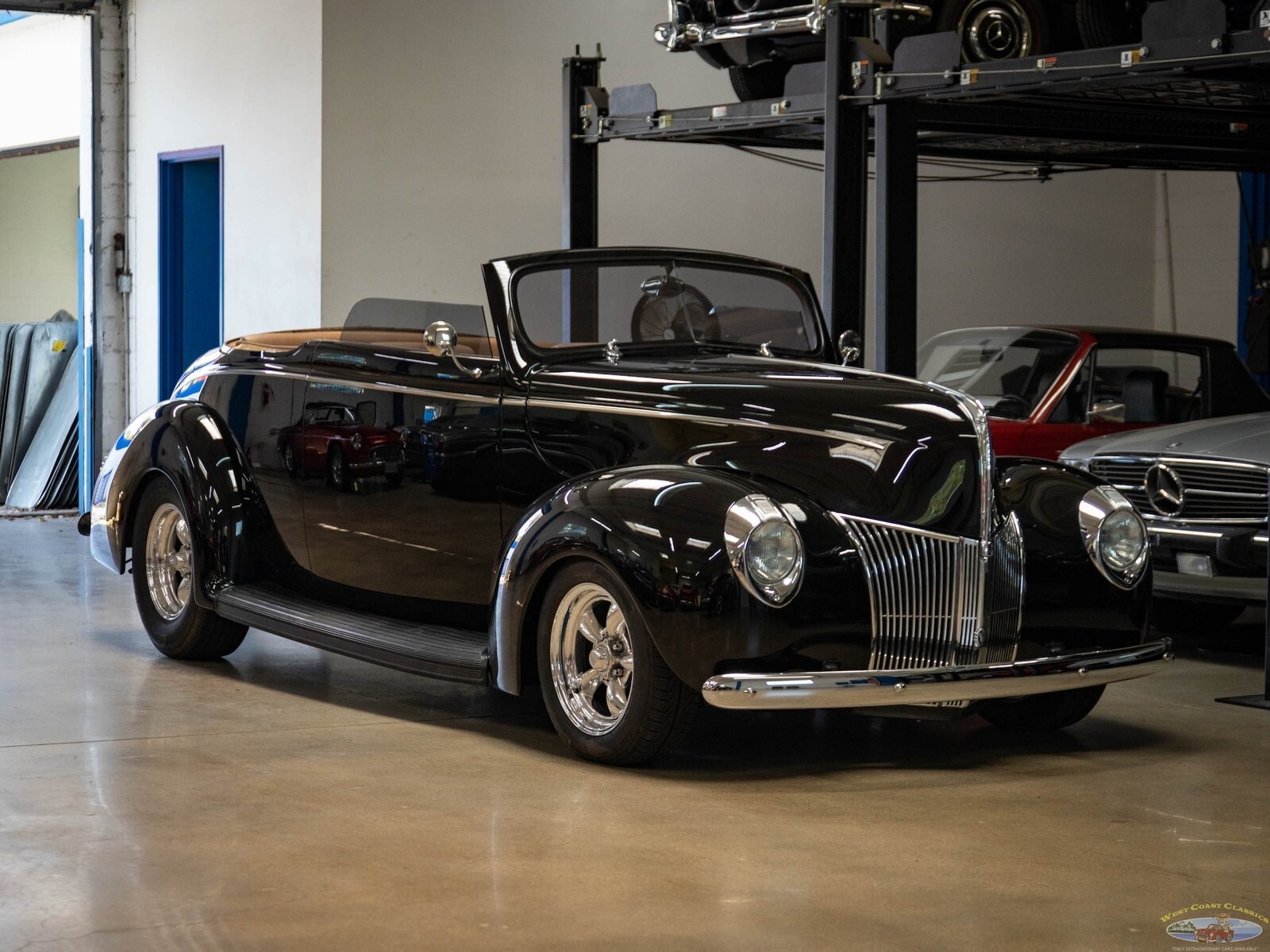 1940 Ford Deluxe Cabriolet Custom Street Rod