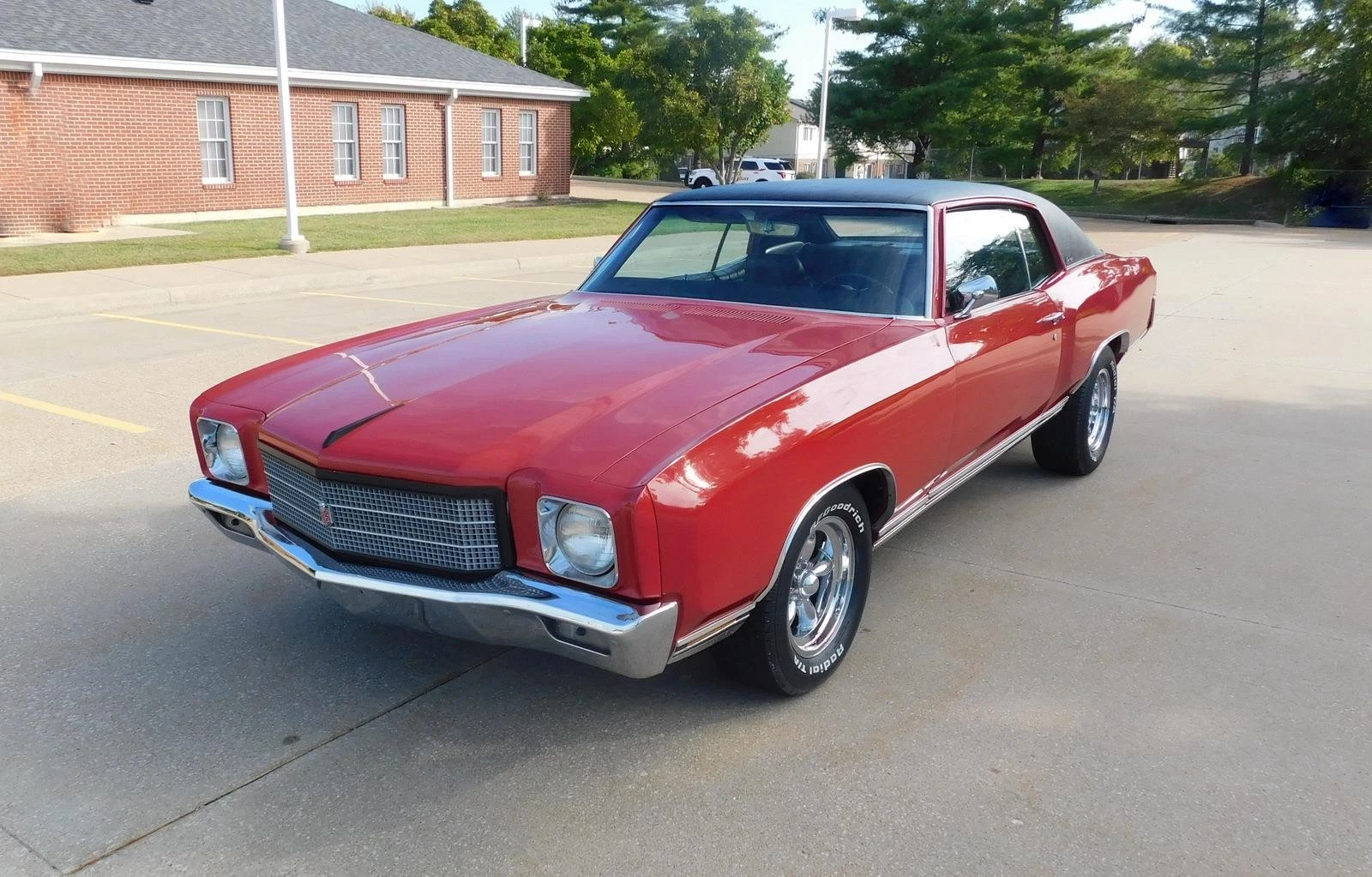 1970 Chevrolet Monte Carlo Red
