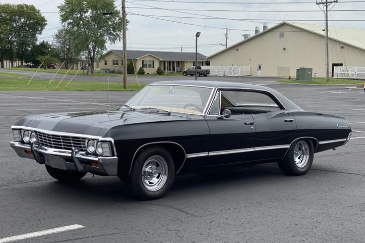 1967 Chevrolet Impala Sport Sedan (4-Door Hardtop) Specs and Description